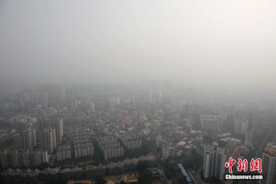 專家談大氣污染防治法 立法過(guò)程有批評(píng)意見(jiàn)很正常——大氣治理的持久戰(zhàn)